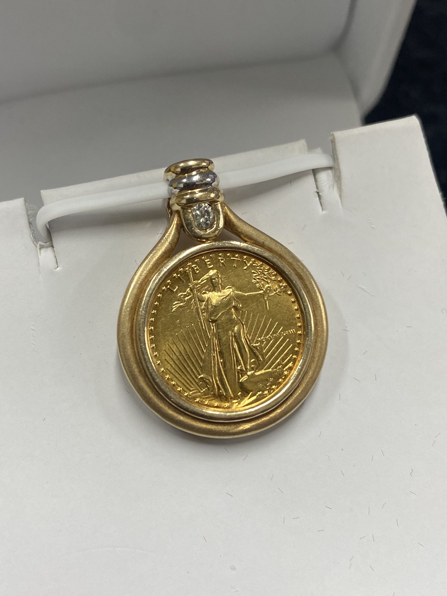 22K 5 Dollar 1/10 oz American Eagle Coin with 14K Pendant
