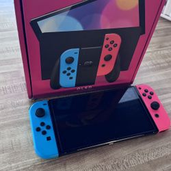 Nintendo Switch Oled Blue And Red 