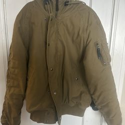 Alpha Industries Men’s Bomber jacket L