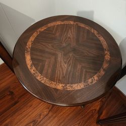 Round Brown Wooden Pedestal Side Table with Inlay
