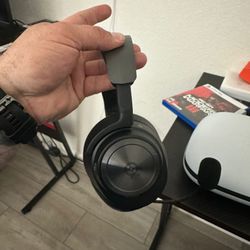 Headphones Steelseries
