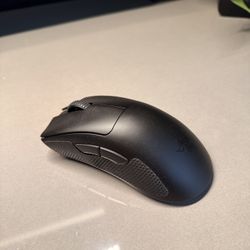 Razer DeathAdder V3 Pro Wireless