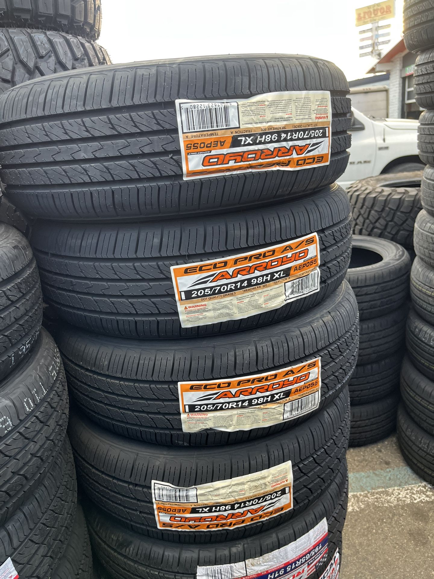 ✅🔥205/70/R14 Arroyo Nuevas Instalación Y Balance Las 4 Por $265