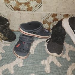 Boys Shoes Size 1 Lot
