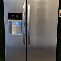 Frigidaire Refrigerator 