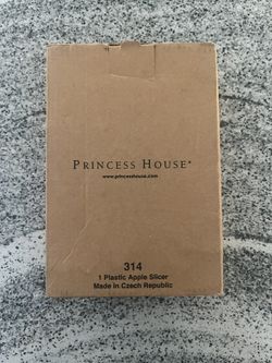 New Princess House Apple Slicer
