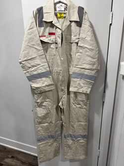 SalusWear Line Beige FR Hi-Vis Coveralls for Men NFPA 2112 Compliant 7oz Overall Sz. XL Men’s Beige color. New ( open box)