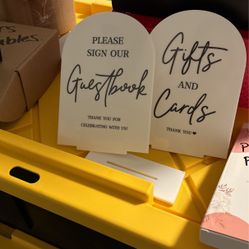 Please Sign Our Guest Book