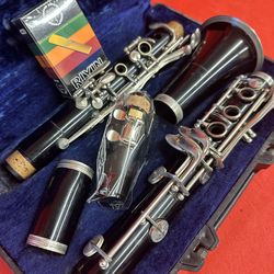 Buffet Crampon Clarinet with New Box of Reeds $240 Firm