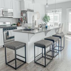 New PHI VILLA Set of 4 Bar Stools, Thick Bar Chairs with Metal Steel Frame Base and Footrest, 24" Counter Height  New in box IF-570 Maximum weight cap