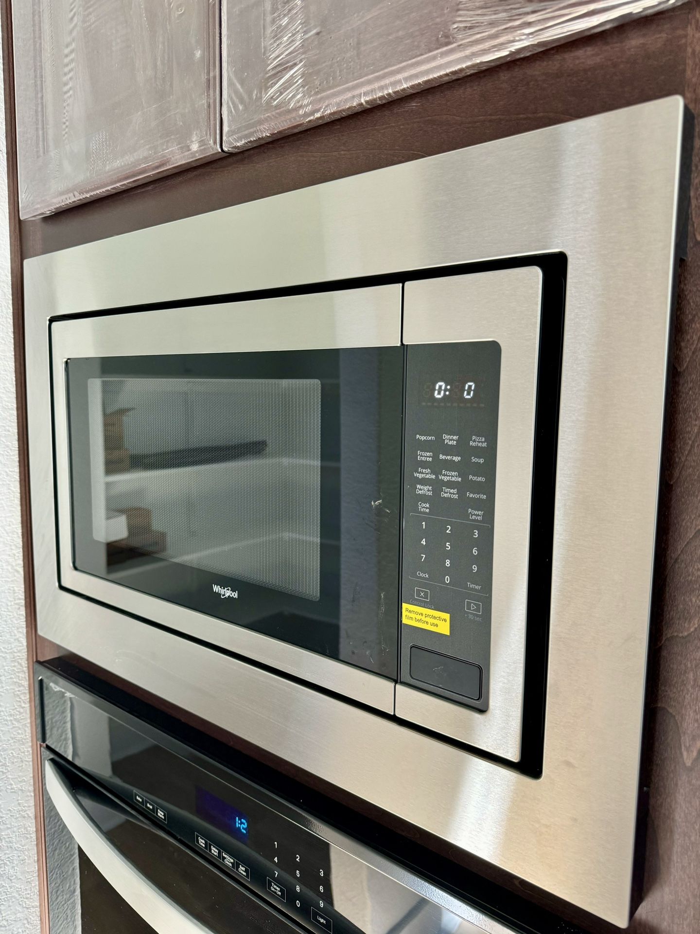 Brand New Whirpool Microwave - W10434228C - 2.2 Cubic Feet