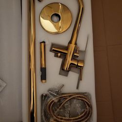 Floor Mount Bathtub Faucet, Brass Bathtub Faucet, Single Handle Tub Faucet with Handshower, Luxury Freestanding Bathtub Gold

