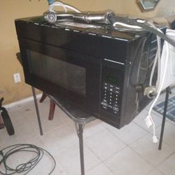 GE Microwave For Sale In Pine Hills