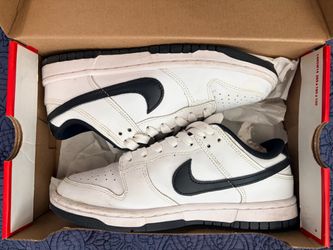 Nike Dunk Reverse Panda