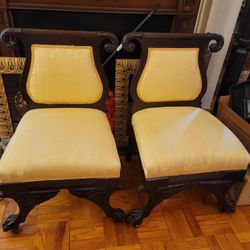 2 Vintage Chairs 