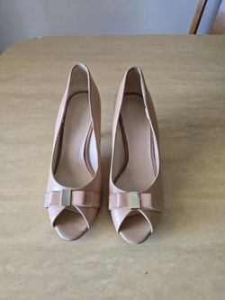 Nine West heels 8.5 fits more like 8