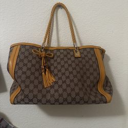 Gucci Shoulder Bag