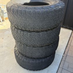 BF Goodrich Baja Champion 37x12.5r17