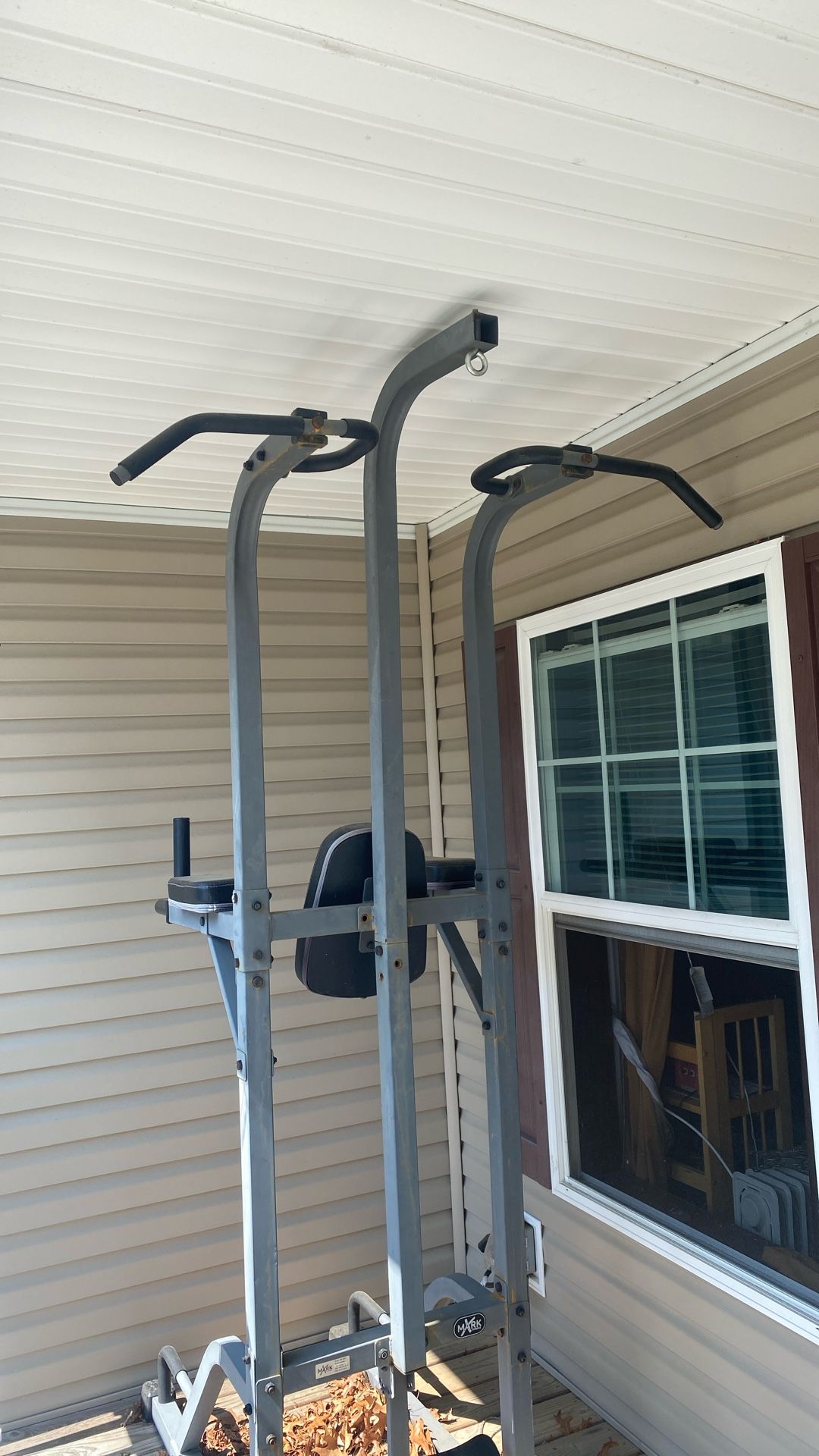Heavy duty Pull Up & Dip machine with Punching bag
