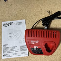 NEW Milwaukee M12 OEM Battery Charger Genuine 48-59-2401 Lithium-Ion 12 Volt 12V 