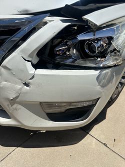 2014 Nissan Altima S white sedan