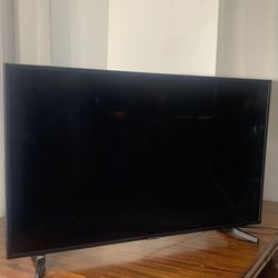Samsung 43” TV -LCD/ USB/HDMI