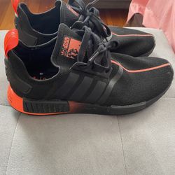 adidas nmd size 9.5 like new 60$
