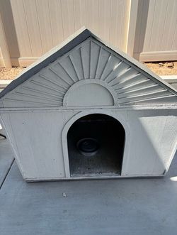 Spacious Dog house