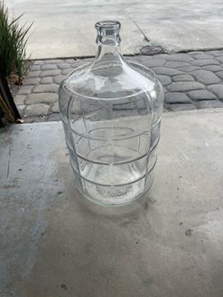 Glass water jug 5 gallons