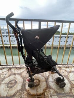 Maclaren Volo Lightweight Umbrella Stroller