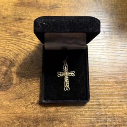 10k Gold Pendant 
