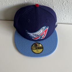 Angels New era fitted hat 🧢