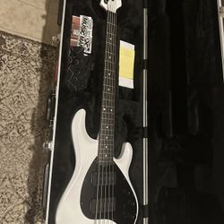 Ernie Ball 5HH and Mesa Boogie Combo Amp