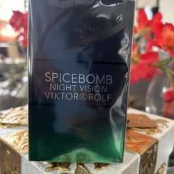 Victor Rolf Spice Bomb Perfume