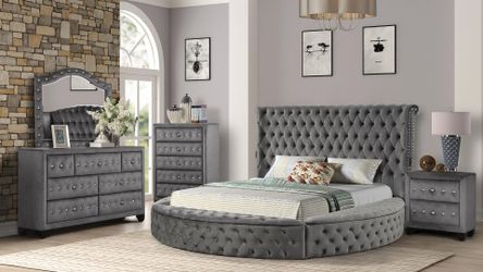 Hazel Queen 5 Pc Bedroom Set in Gray
