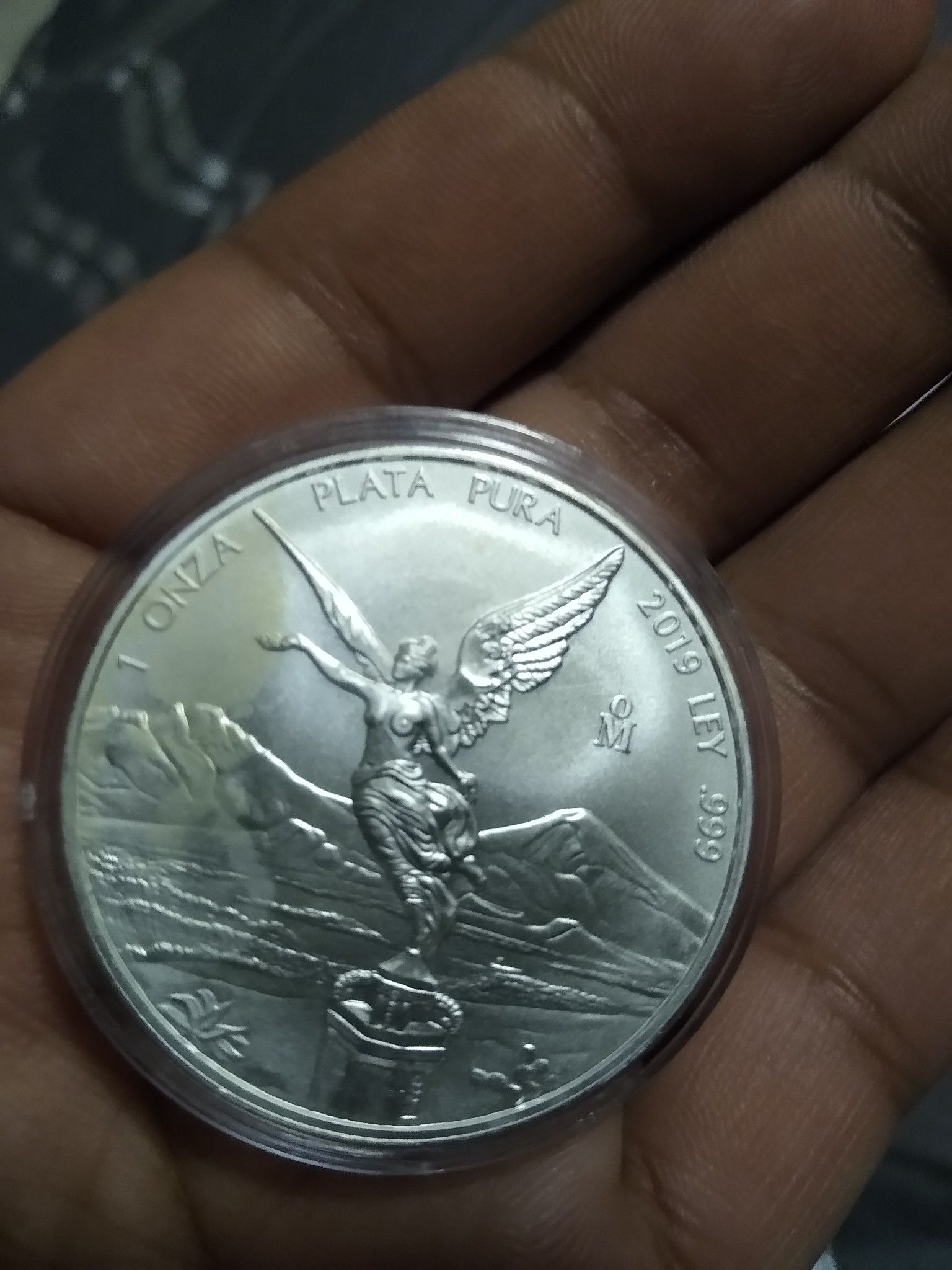 I'm selling this Mexican.999 pure silver