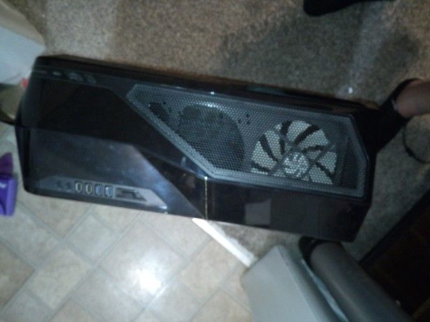 NZXT Phantom PC Gamer Case