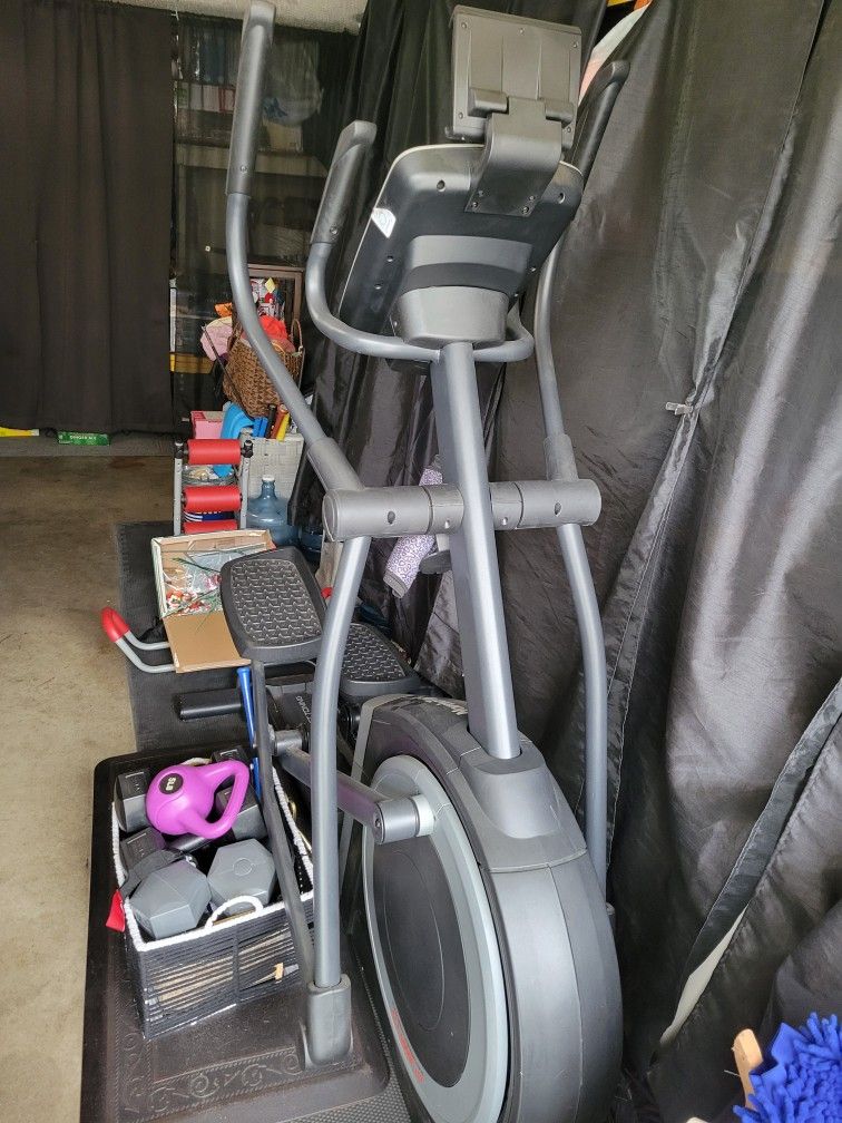 NORDICTRACK ELLIPTICAL