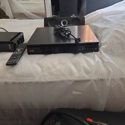 LG SURROUND SOUND SYSTEM  5.1  BH 6830SW