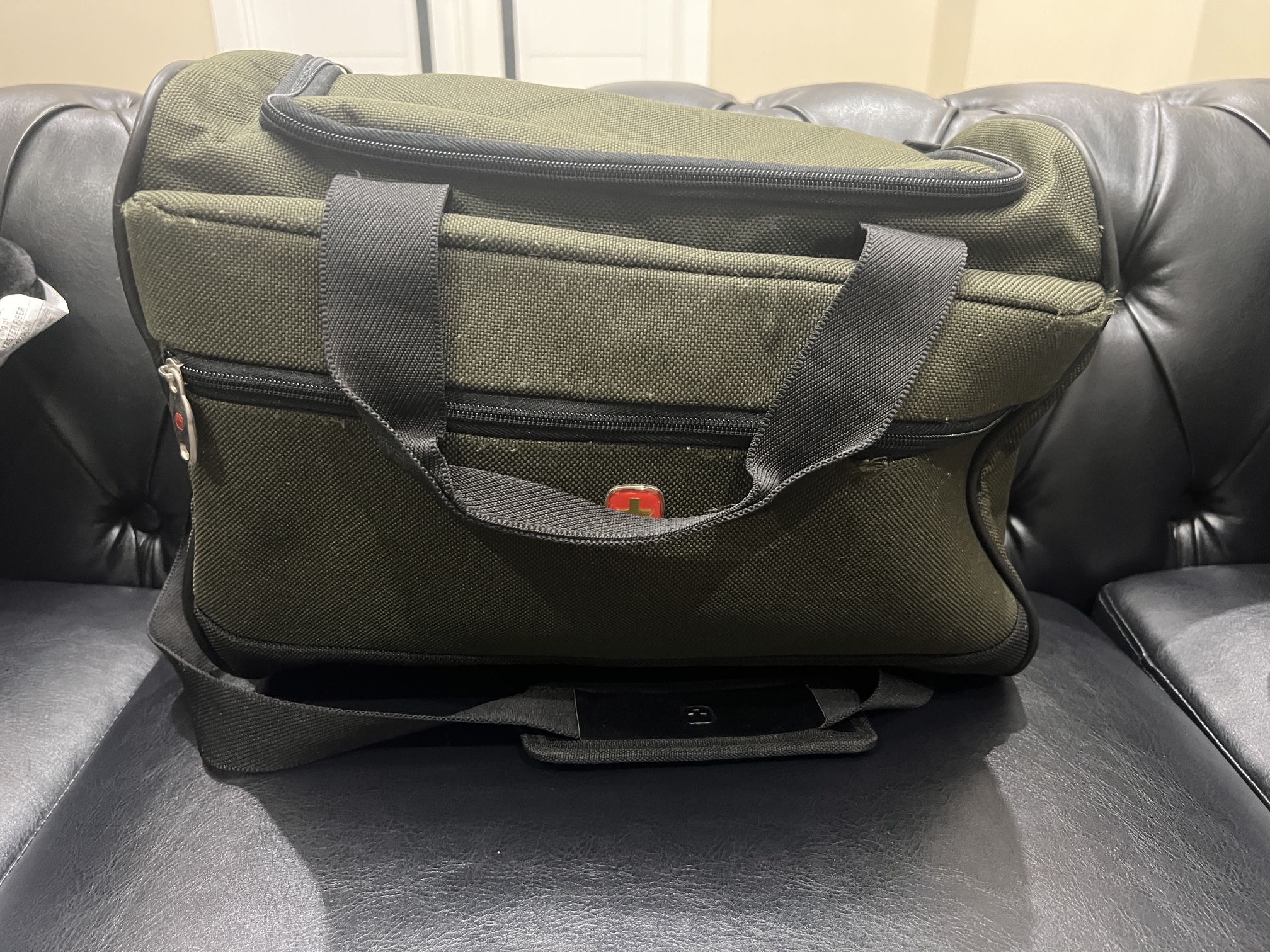 SwissGear Green Travel Bag
