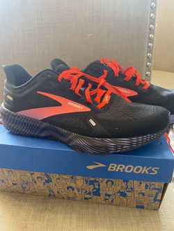 Brooks Sneakers Women’s Size 10