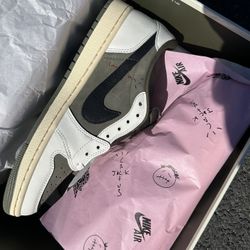 Jordan 1 Travis Scott Medium Olive