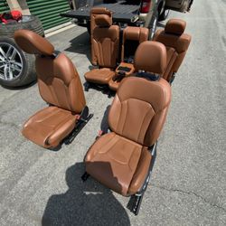  Q7 Seats 