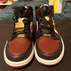 Women’s Air Jordan 1 Mid SE Gold Pendants, Size 6.5