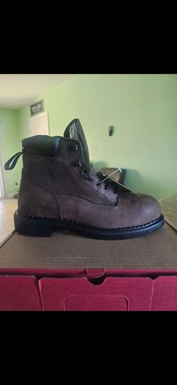Redwing boots size 11 brand new