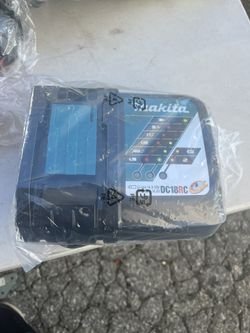 Makita 18V LXT Lithium-Ion Rapid Optimum Battery Charger