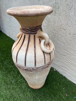 Large 30.5" Mediterranean Terracotta Floor Vase / Amphora Planter - Local Delivery for a Fee - See My Other Items 😀