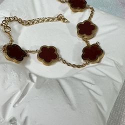 New gold stainless steel clover bracelet 6.2 to 8 inches