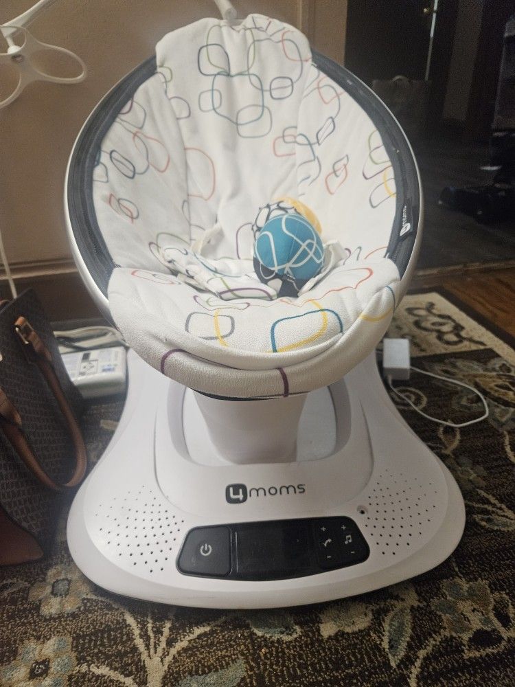 Baby Swing 4 Moms