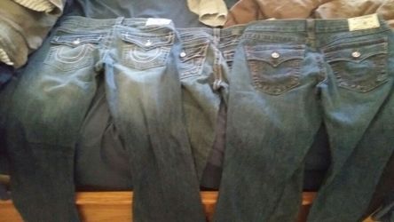 3 pair of True religion world tour Size 29